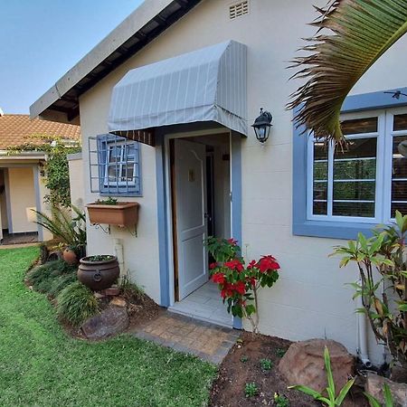 The Lazy Lizard Hotel Durban Ngoại thất bức ảnh