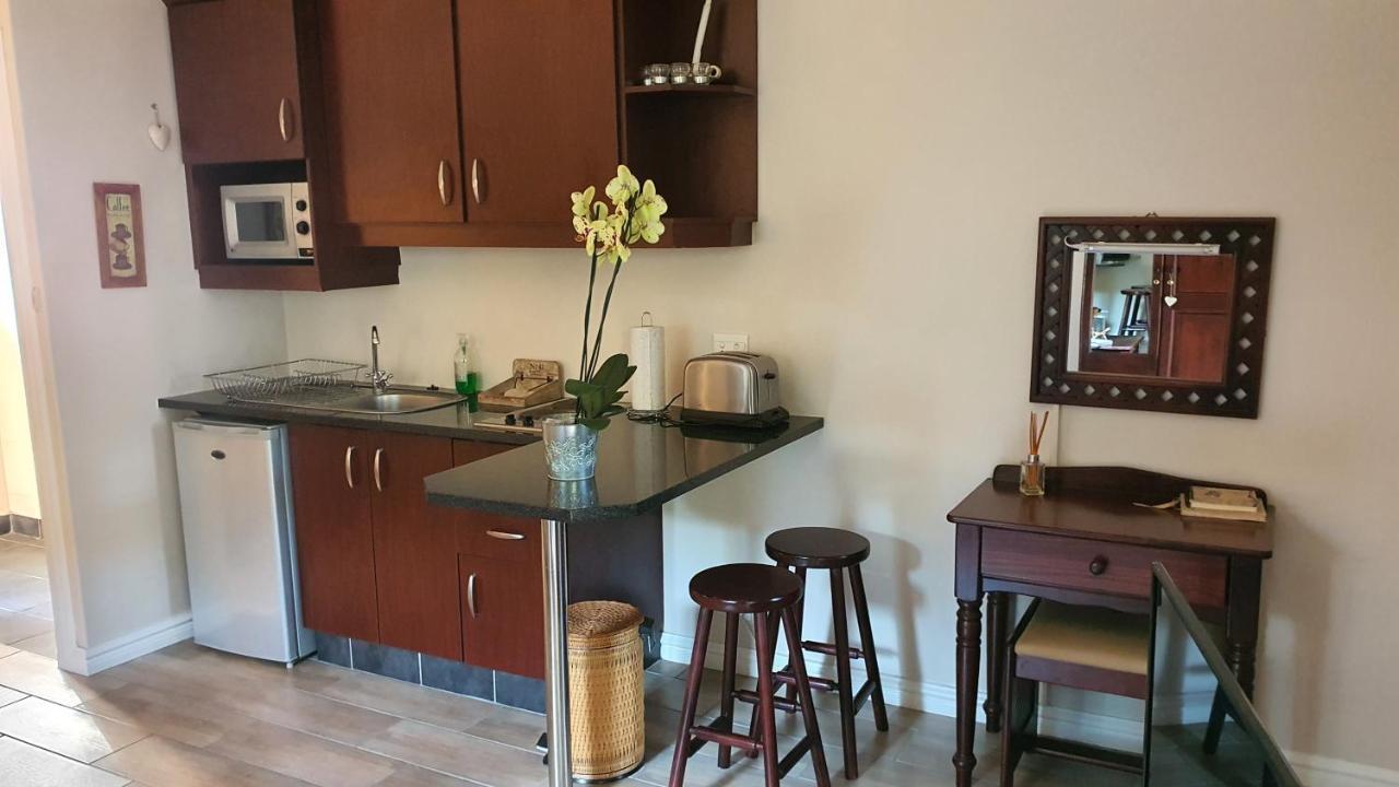 The Lazy Lizard Hotel Durban Ngoại thất bức ảnh