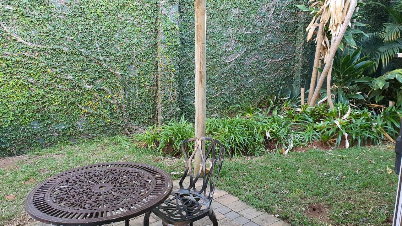 The Lazy Lizard Hotel Durban Ngoại thất bức ảnh